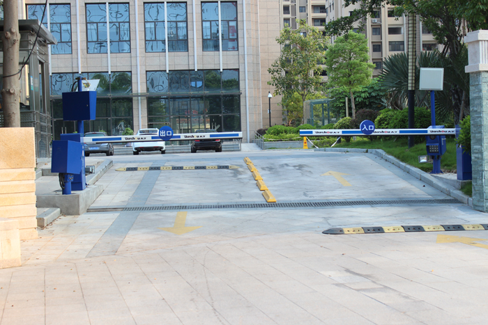 福建廈門禹州嘉美倫酒店公寓停車場系統